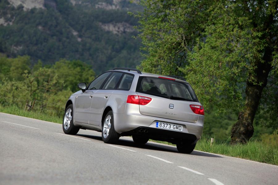  Seat Exeo ST 2009 года  (фото 18 из 203)